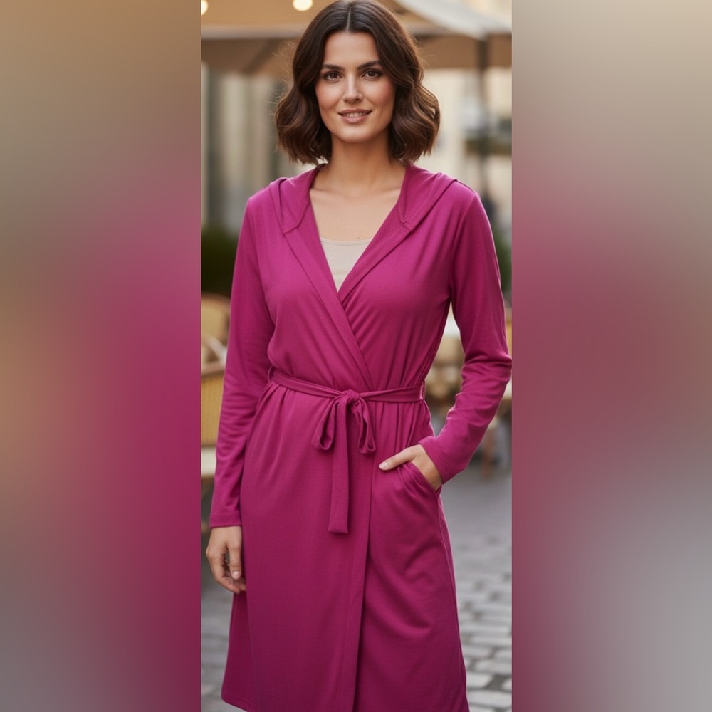 NWT Xhilaration Pink Hooded Robe Sleepwear, Waist Tie, Size S/M